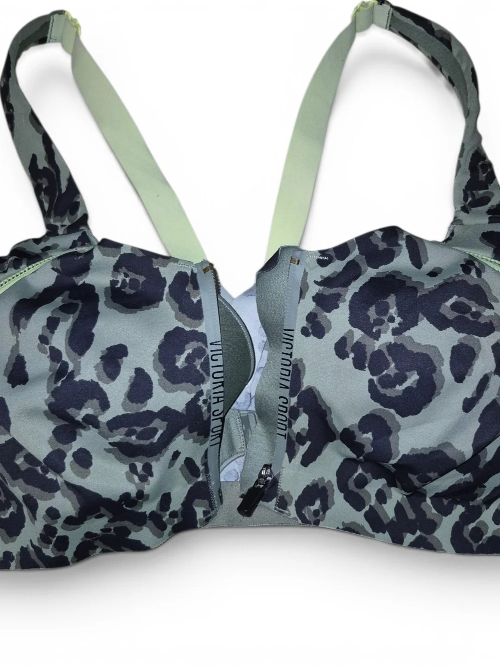 Victorias Secret Sport Incredible Knockout Max Sports Bra Leopard Green 38C🔥